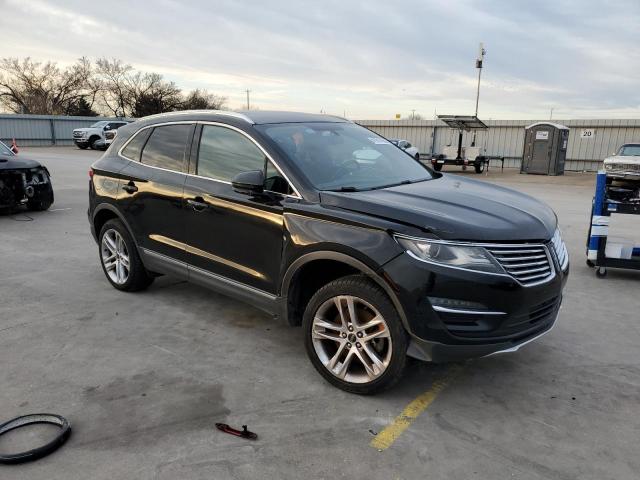 5LMCJ3D98HUL45536 - 2017 LINCOLN MKC RESERVE BLACK photo 4