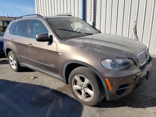 5UXZV8C54BLL67790 - 2011 BMW X5 XDRIVE50I TAN photo 4