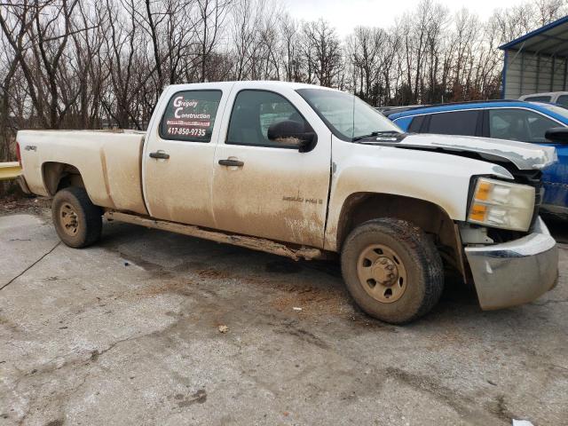 1GCHK73K99F161511 - 2009 CHEVROLET SILVERADO K3500 WHITE photo 4