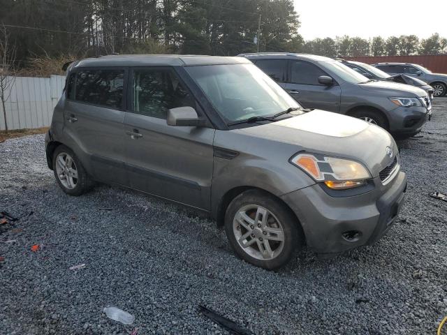 KNDJT2A2XB7301828 - 2011 KIA SOUL + GRAY photo 4