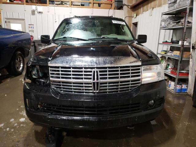 5LMJJ2J50EEL03824 - 2014 LINCOLN NAVIGATOR BLACK photo 5