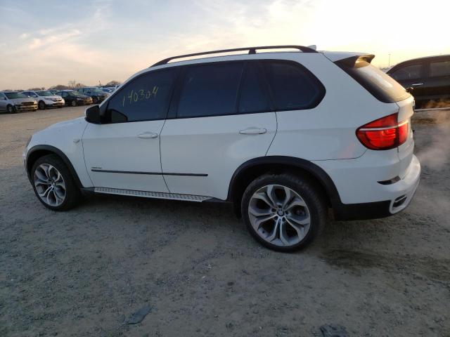 5UXZV8C56BL422112 - 2011 BMW X5 XDRIVE50I WHITE photo 2