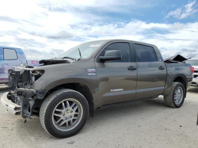 5TFEY5F11BX109170 - 2011 TOYOTA TUNDRA CREWMAX SR5 GRAY photo 1