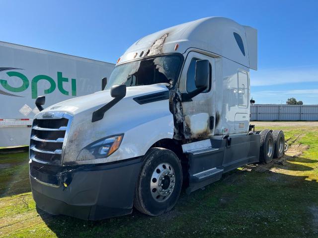 3AKJHHDR3LSLP7393 - 2020 FREIGHTLINER CASCADIA 1 WHITE photo 2