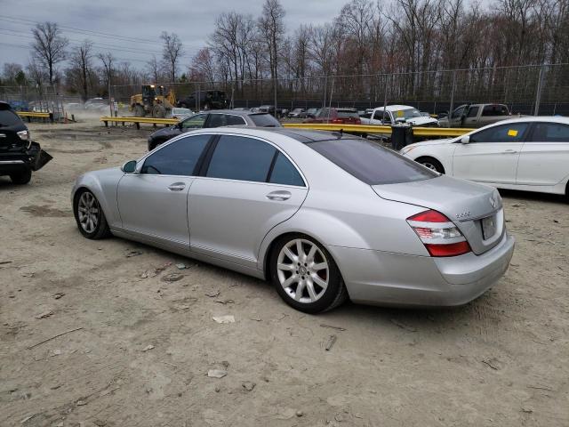 WDDNG86XX8A182967 - 2008 MERCEDES-BENZ S 550 4MATIC SILVER photo 2