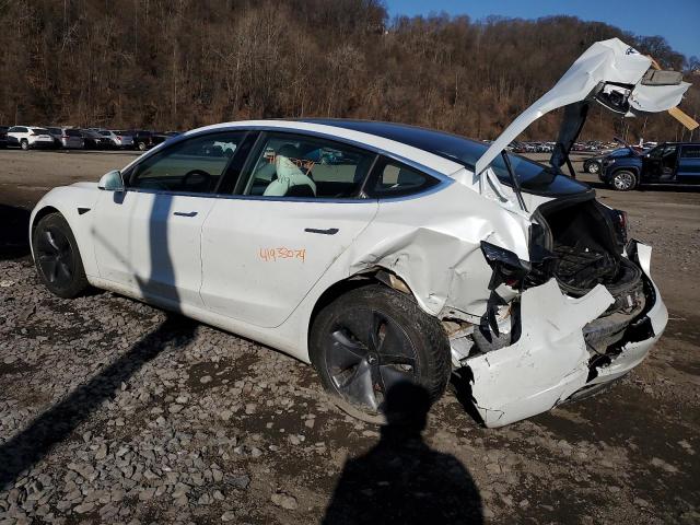 5YJ3E1EB6LF795821 - 2020 TESLA MODEL 3 WHITE photo 2