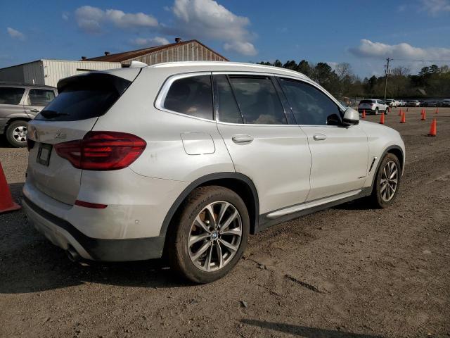 5UXTR9C58JLA44733 - 2018 BMW X3 XDRIVE30I WHITE photo 3