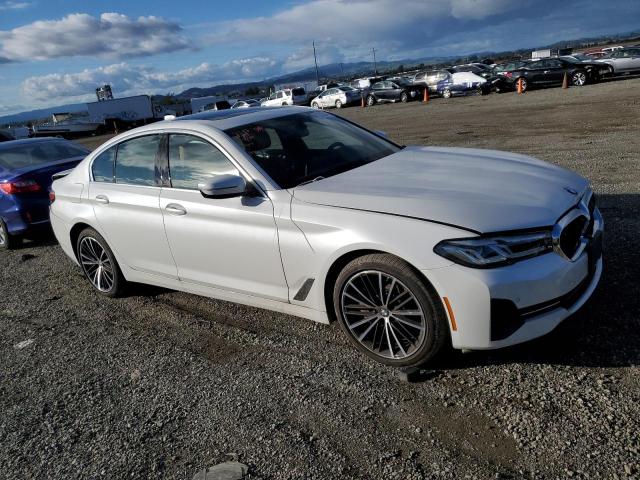 WBA53BH09NWX57123 - 2022 BMW 530 I WHITE photo 4