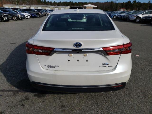 4T1BD1EB1JU064017 - 2018 TOYOTA AVALON HYBRID WHITE photo 6