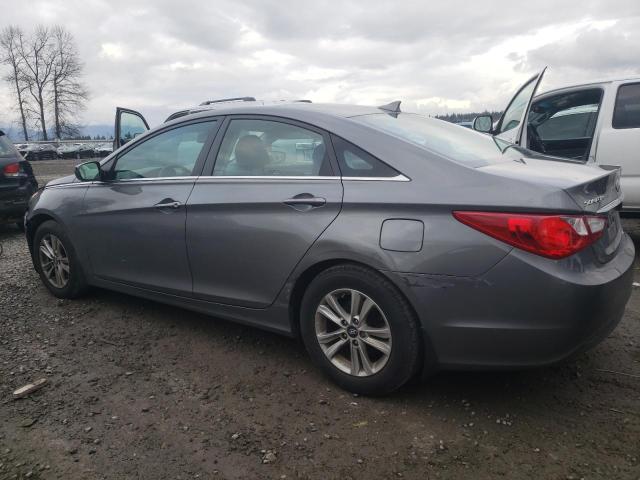 5NPEB4AC3DH737606 - 2013 HYUNDAI SONATA GLS GRAY photo 2