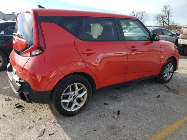 KNDJ23AU0N7186025 - 2022 KIA SOUL LX RED photo 3