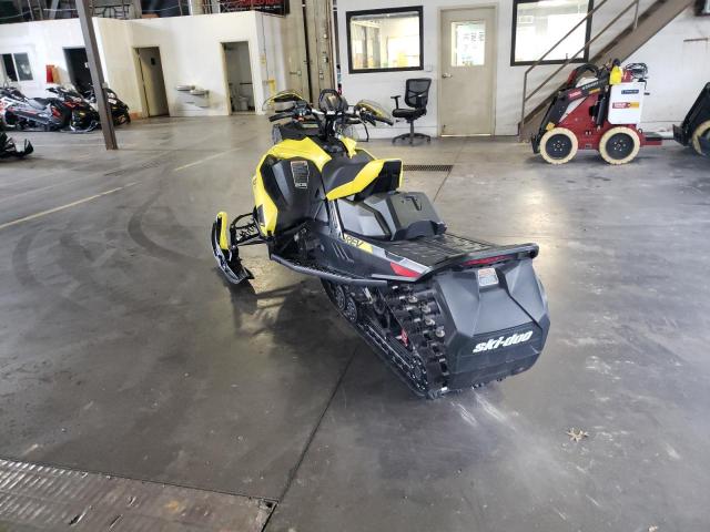 2BPSUDLB7LV000144 - 2020 SKI DOO MXZ YELLOW photo 3