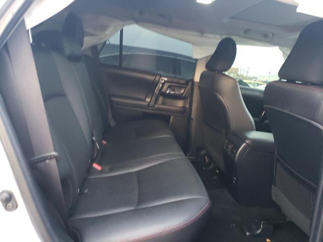 JTEBU5JRXH5482008 - 2017 TOYOTA 4RUNNER SR5/SR5 PREMIUM 银色 照片 10