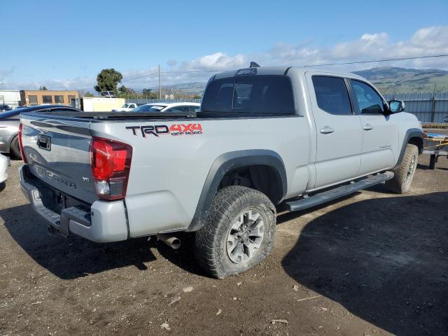 3TMDZ5BN9KM075163 - 2019 TOYOTA TACOMA DOUBLE CAB GRAY photo 3