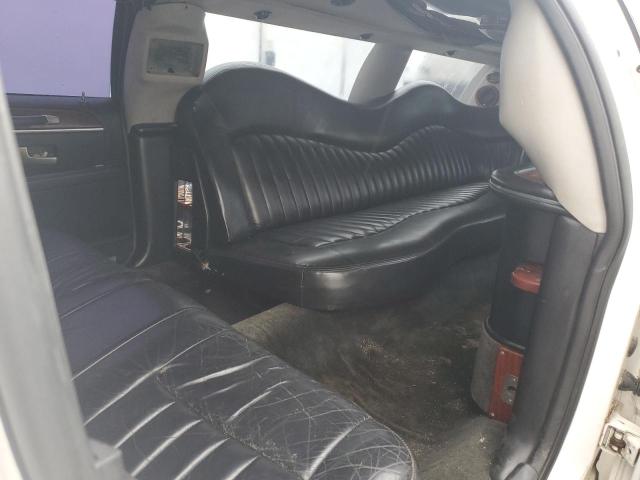 1L1FM88W75Y646082 - 2005 LINCOLN TOWN CAR EXECUTIVE WHITE photo 10