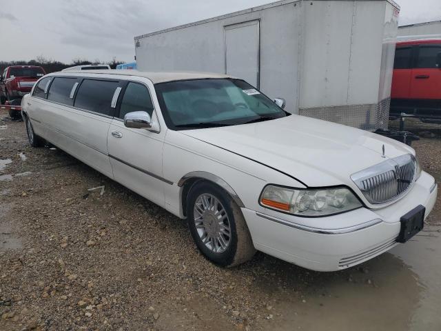 1L1FM88W75Y646082 - 2005 LINCOLN TOWN CAR EXECUTIVE WHITE photo 4