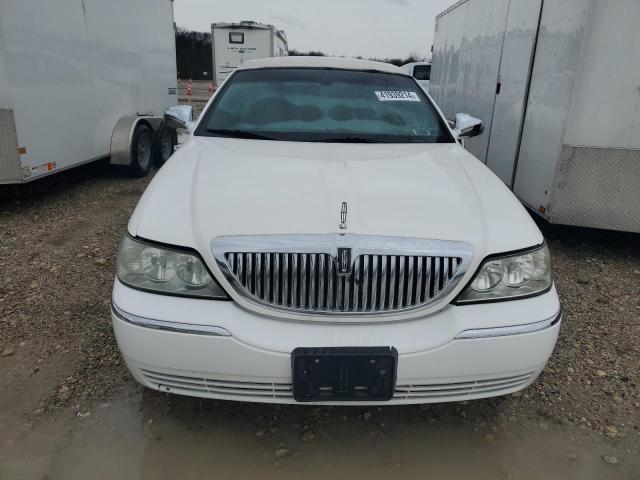 1L1FM88W75Y646082 - 2005 LINCOLN TOWN CAR EXECUTIVE WHITE photo 5