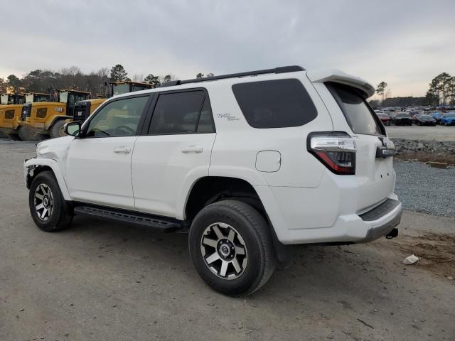 JTEBU5JR1K5703714 - 2019 TOYOTA 4RUNNER SR5 WHITE photo 2