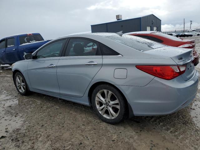 5NPEC4AC4DH623496 - 2013 HYUNDAI SONATA SE SILVER photo 2