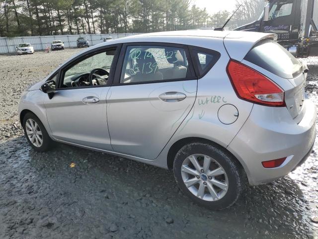 3FADP4EJ1BM134477 - 2011 FORD FIESTA SE SILVER photo 2