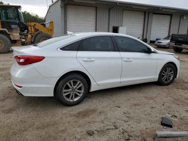 5NPE24AF7FH199540 - 2015 HYUNDAI SONATA SE WHITE photo 3