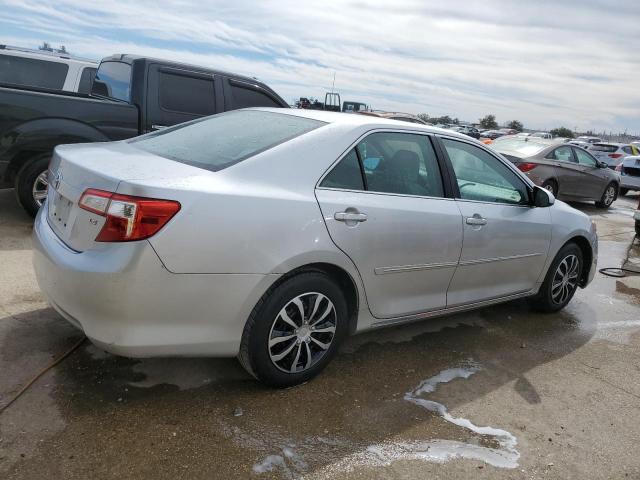 4T1BF1FK2CU174215 - 2012 TOYOTA CAMRY BASE SILVER photo 3