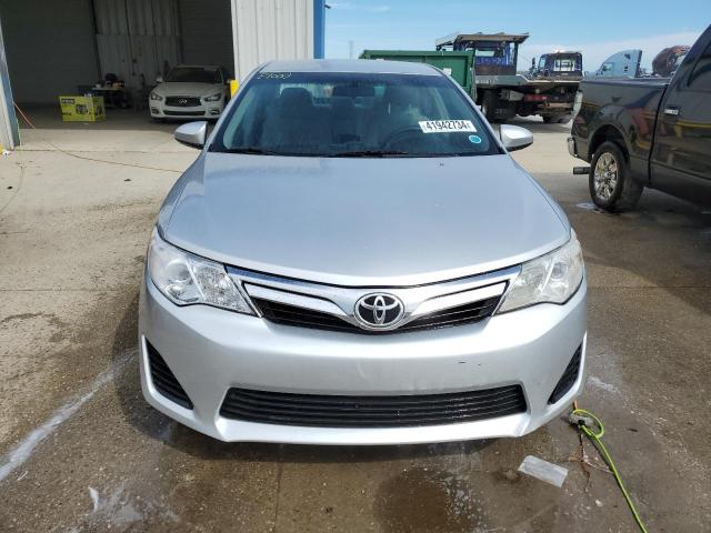 4T1BF1FK2CU174215 - 2012 TOYOTA CAMRY BASE SILVER photo 5