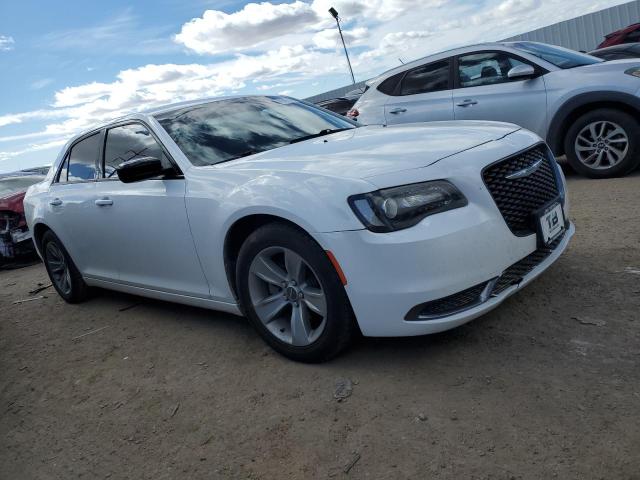 2C3CCAAG9KH740669 - 2019 CHRYSLER 300 TOURING WHITE photo 4