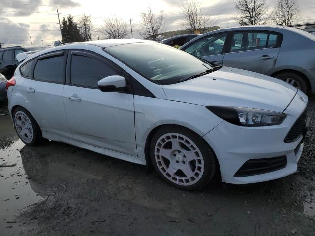 1FADP3L93HL210892 - 2017 FORD FOCUS ST WHITE photo 4