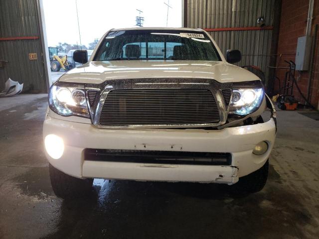 5TETU62N15Z105246 - 2005 TOYOTA TACOMA PRERUNNER ACCESS CAB WHITE photo 5