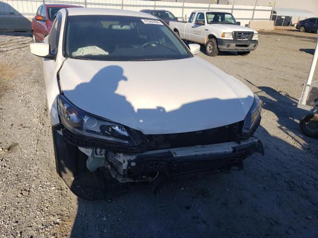 1HGCR2F57DA176837 - 2013 HONDA ACCORD SPORT WHITE photo 5