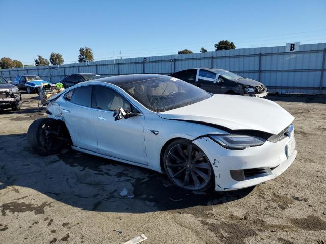 5YJSA1E11HF189073 - 2017 TESLA MODEL S WHITE photo 4