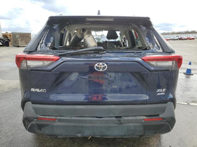 2T3P1RFV8KC015395 - 2019 TOYOTA RAV4 XLE BLUE photo 6