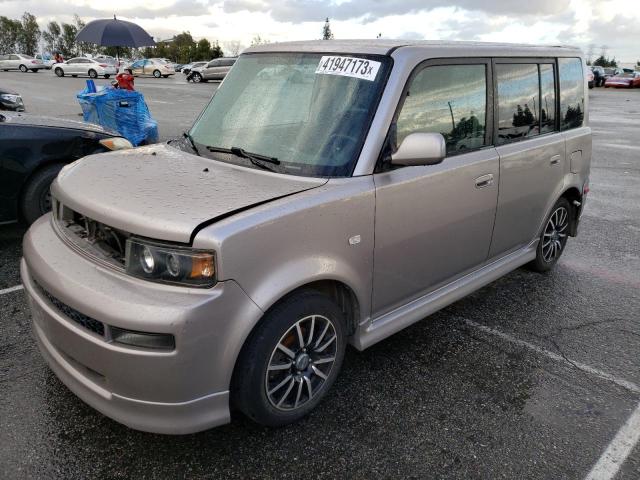 JTLKT334240152503 - 2004 TOYOTA SCION XB Silber Foto 1