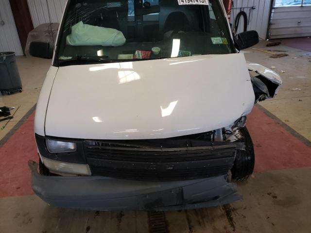 1GCDL19W71B136976 - 2001 CHEVROLET ASTRO WHITE photo 12