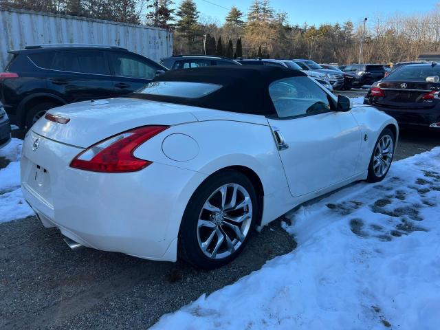 JN1AZ4FH5AM300208 - 2010 NISSAN 370Z WHITE photo 4