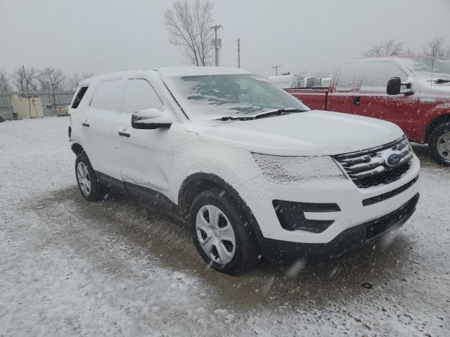 1FM5K8AR2HGC56795 - 2017 FORD EXPLORER POLICE INTERCEPTOR თეთრი ფოტო 4