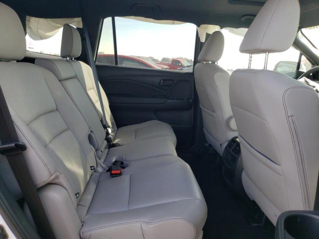 5FNYF7H54NB001879 - 2022 HONDA PASSPORT EXL WHITE photo 11