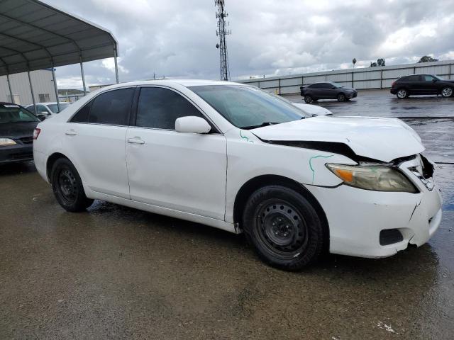 4T4BF3EK7BR134780 - 2011 TOYOTA CAMRY BASE WHITE photo 4