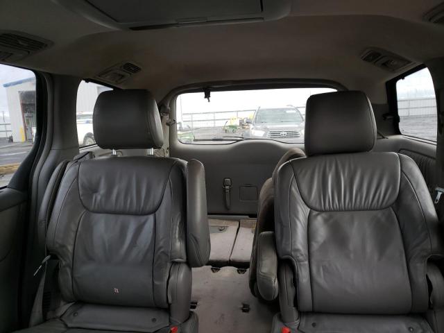 5TDBK22C69S027767 - 2009 TOYOTA SIENNA XLE GRAY photo 10