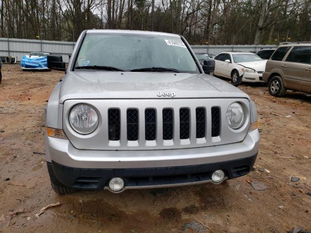 1J4NT4GB1BD166142 - 2011 JEEP PATRIOT LATITUDE SILVER photo 5