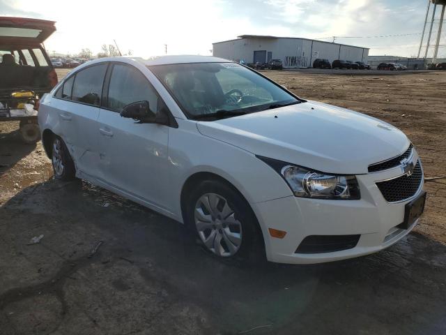 1G1PA5SH5E7243418 - 2014 CHEVROLET CRUZE LS WHITE photo 4