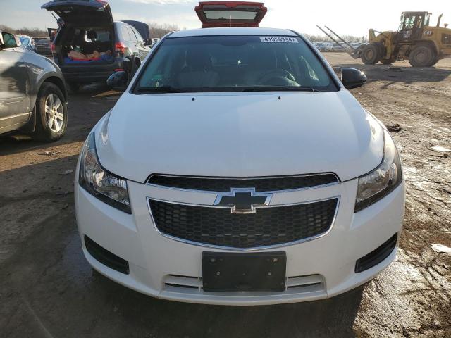 1G1PA5SH5E7243418 - 2014 CHEVROLET CRUZE LS WHITE photo 5