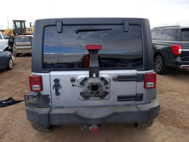 1C4BJWDG1GL103744 - 2016 JEEP WRANGLER U SPORT ვერცხლისფერი ფოტო 6