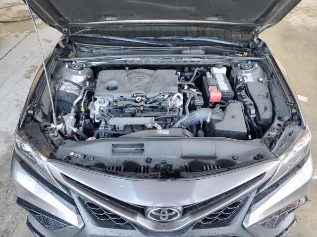 4T1G11AK5RU885055 - 2024 TOYOTA CAMRY SE NIGHT SHADE CHARCOAL photo 11