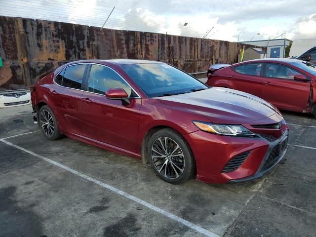 4T1B11HK8JU505744 - 2018 TOYOTA CAMRY L BURGUNDY photo 4