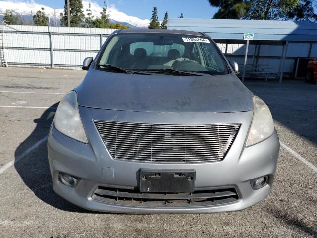 3N1CN7AP0CL860963 - 2012 NISSAN VERSA S SILVER photo 5