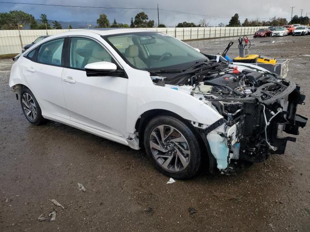 19XFC2F7XJE208008 - 2018 HONDA CIVIC EX WHITE photo 4