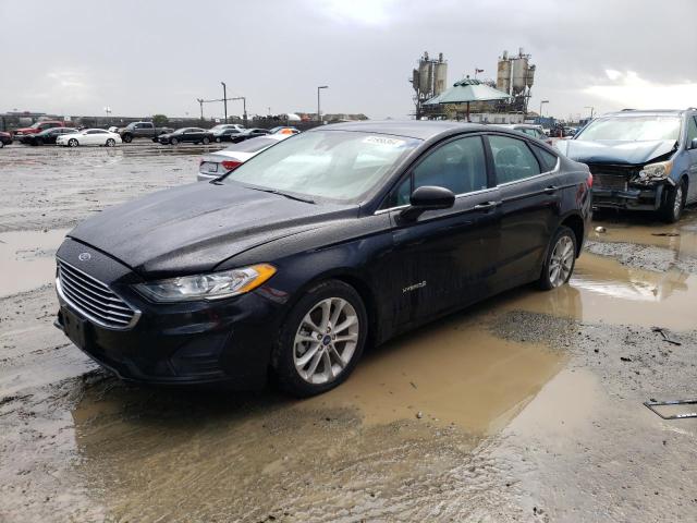 3FA6P0LU5KR148898 - 2019 FORD FUSION SE BLACK photo 1