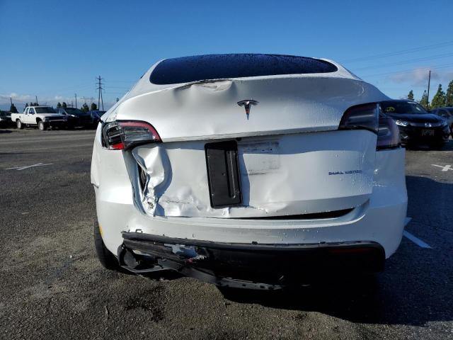 7SAYGDEE3NF442843 - 2022 TESLA MODEL Y WHITE photo 6